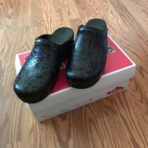 Alegria Women’s Shoes